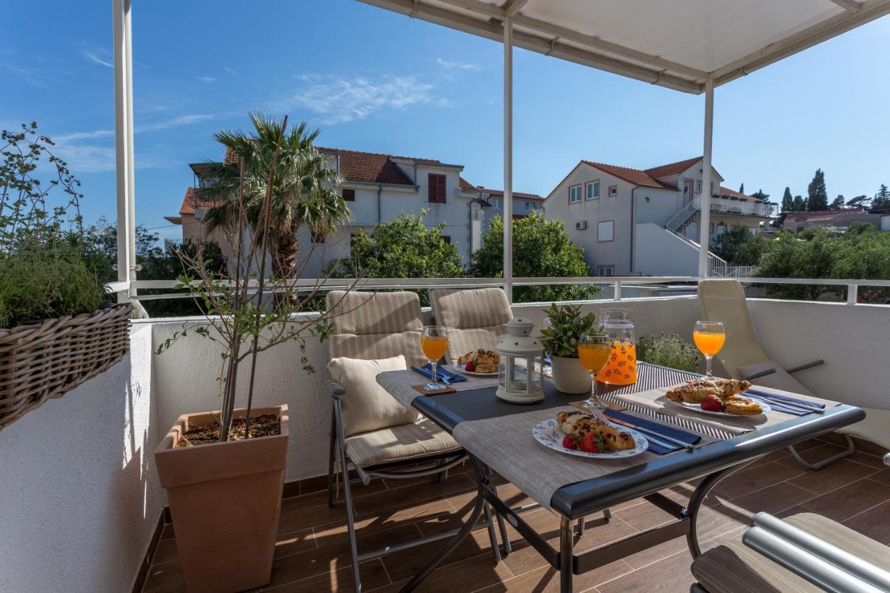 So Hvar So Good! Spacious With Terrace Apartment Hvar Town Exterior photo